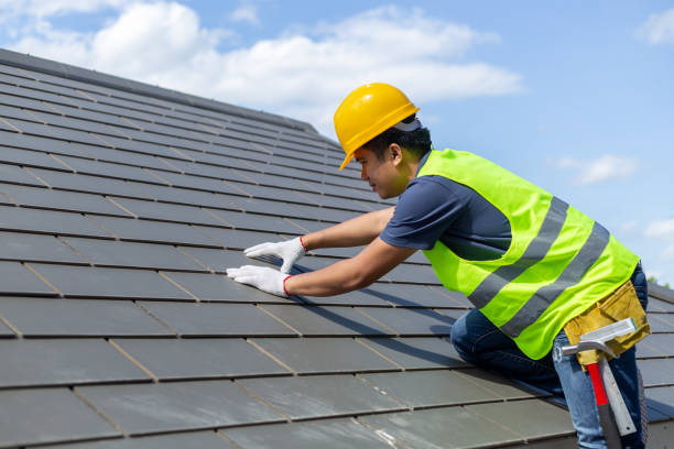 Best Commercial Roofing Services  in Bladenboro, NC